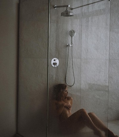 Джулиана, Г. Мегион